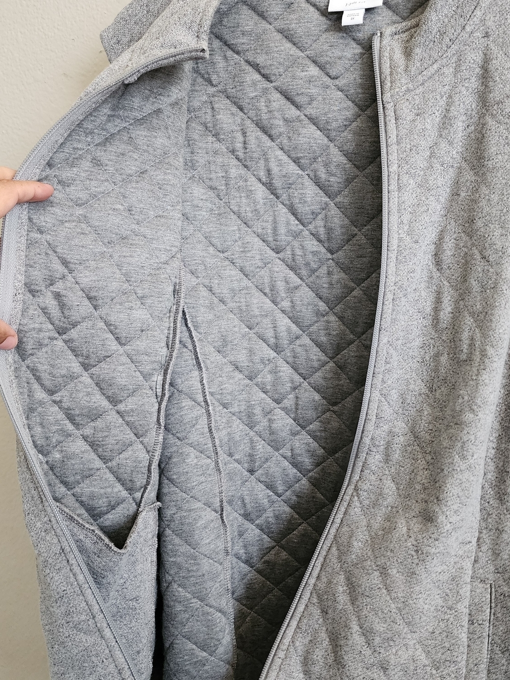 Gray Quilted Zip-Front Vest - Picture 5 of 8